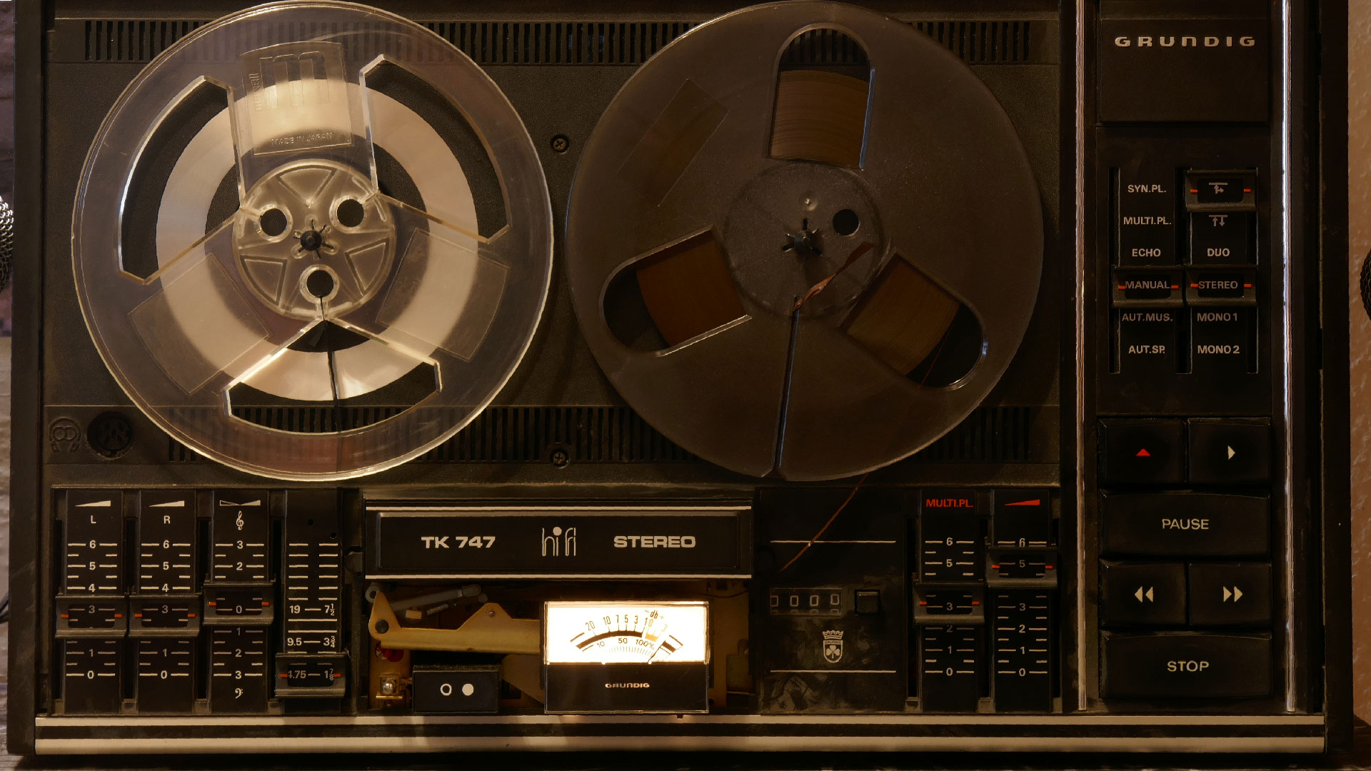 2023-07-19 Abspielen der Aufnahme vom 18.7. 'sand' auf 2 Spieluhren mit Tape (Audio)